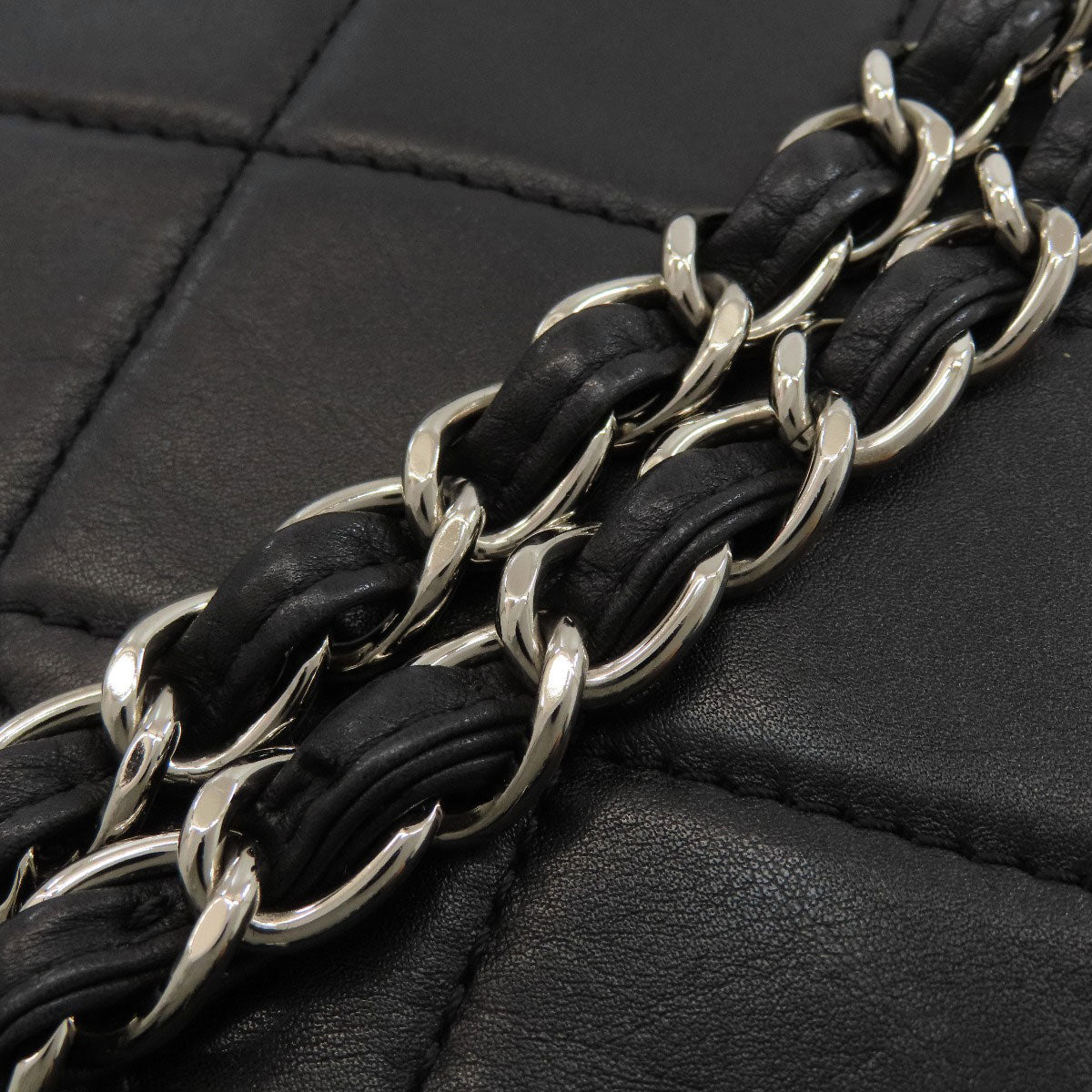CHANEL Matelasse COCO Mark SilverHardware Shoulder Bag Calf Ladies [Used]