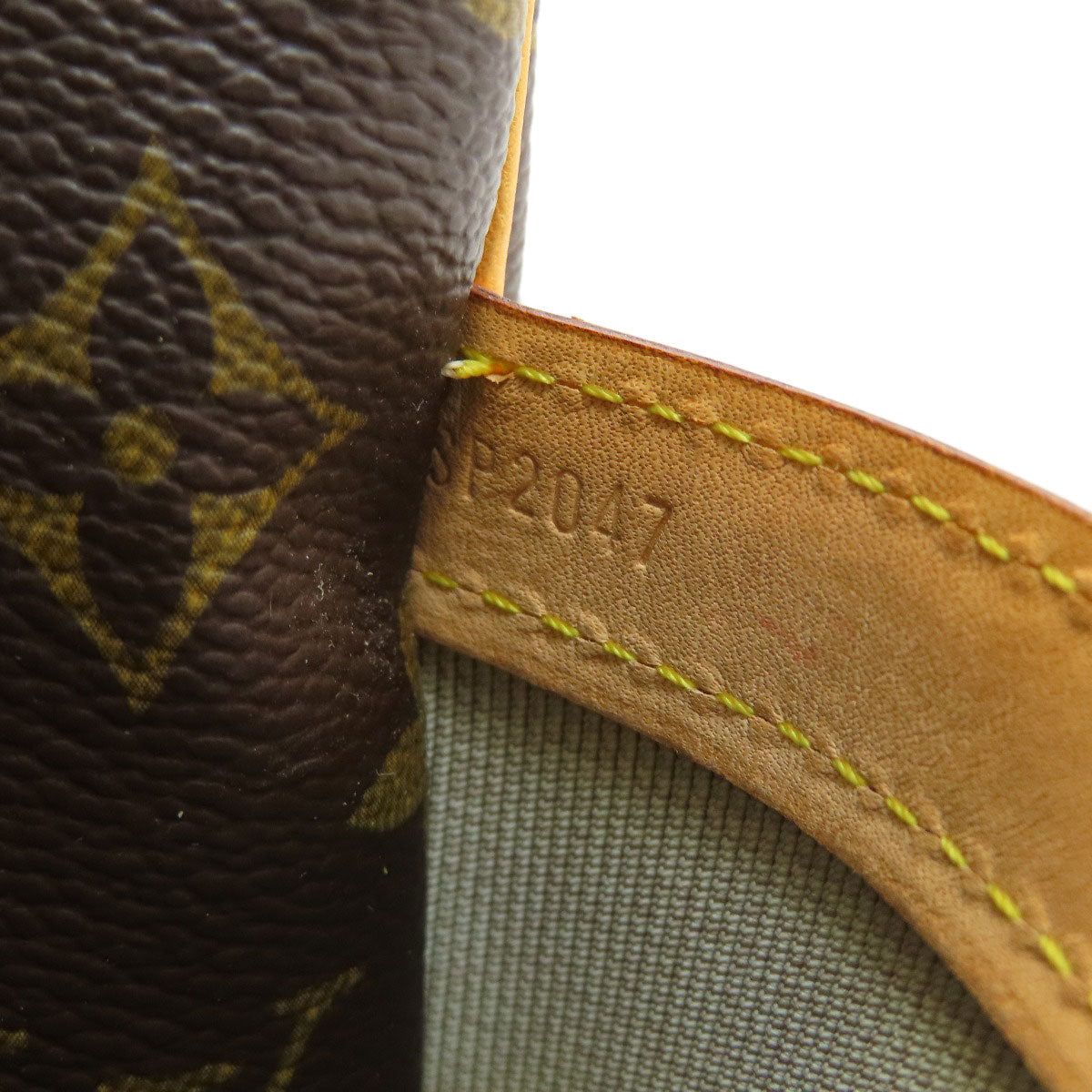 LOUIS VUITTON M45254 Reporter 28 Shoulder Bag Monogram canvas Ladies [Used]
