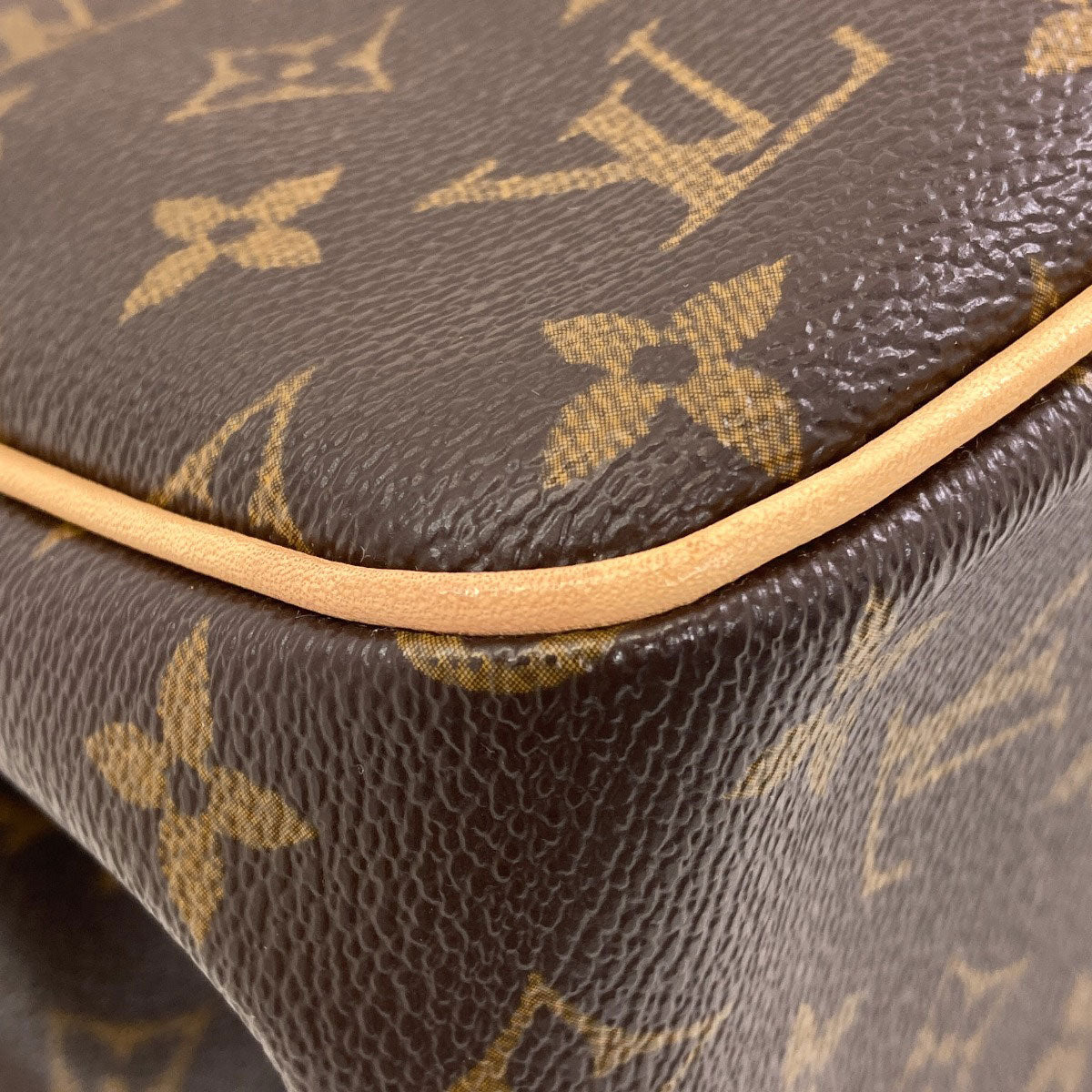 LOUIS VUITTON M51156 Batignor Handbag Monogram canvas Ladies [Used]