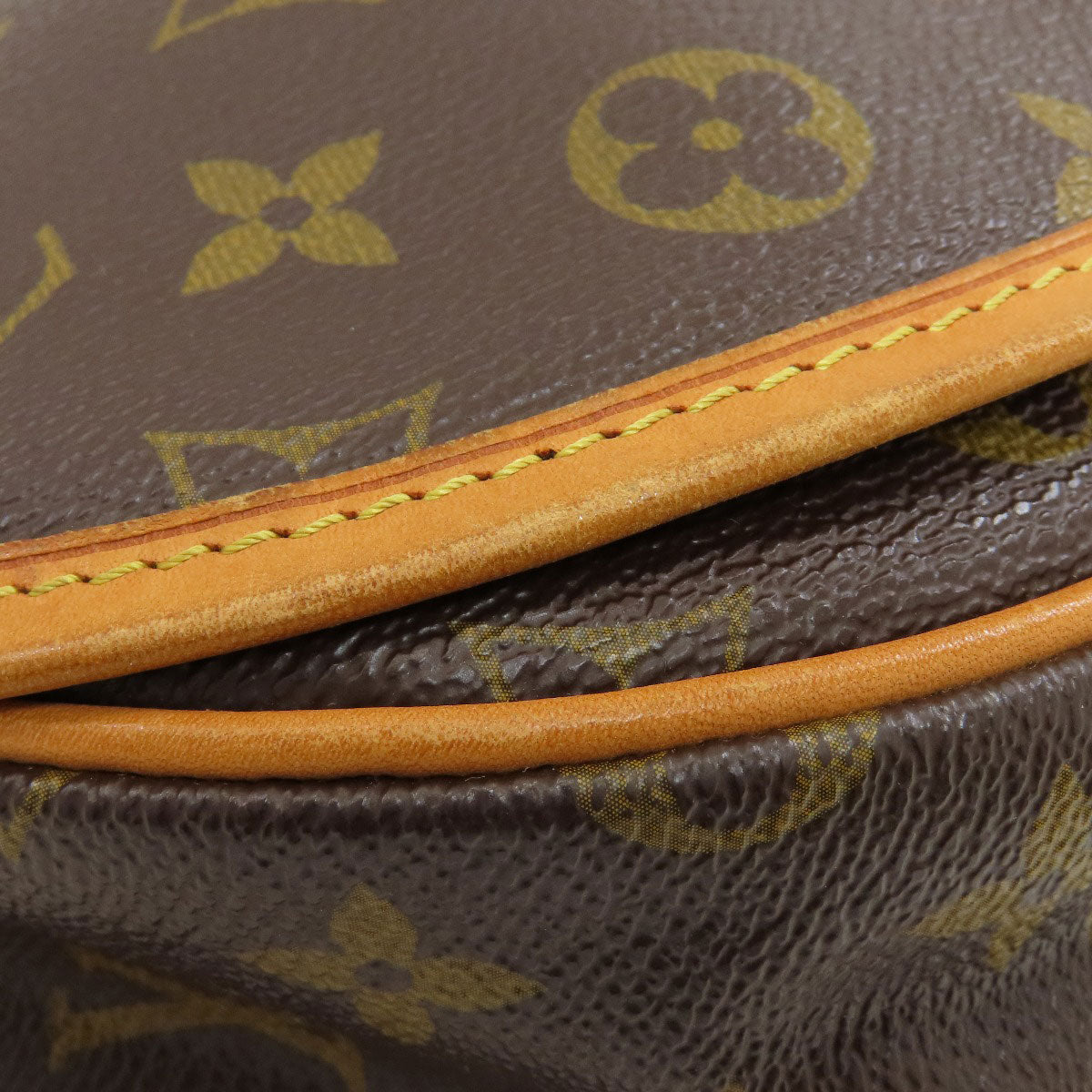 LOUIS VUITTON M40474 Menil Montan PM Shoulder Bag Monogram canvas Ladies [Used]