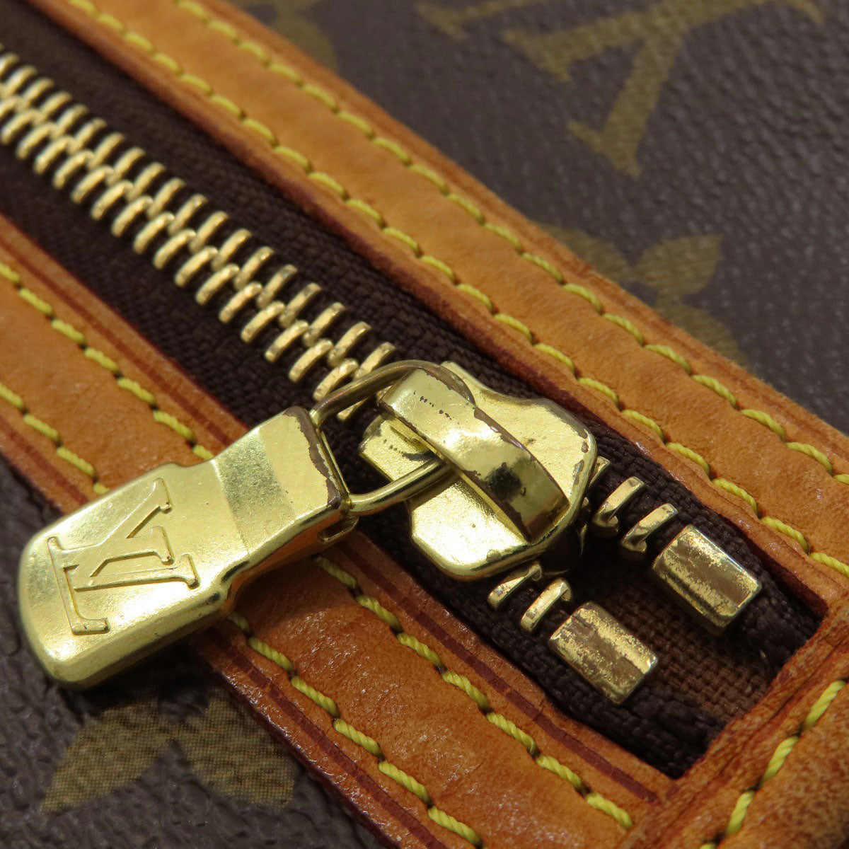 LOUIS VUITTON M40105 Messenger GM Bosphore Shoulder Bag Monogram canvas mens [Used]
