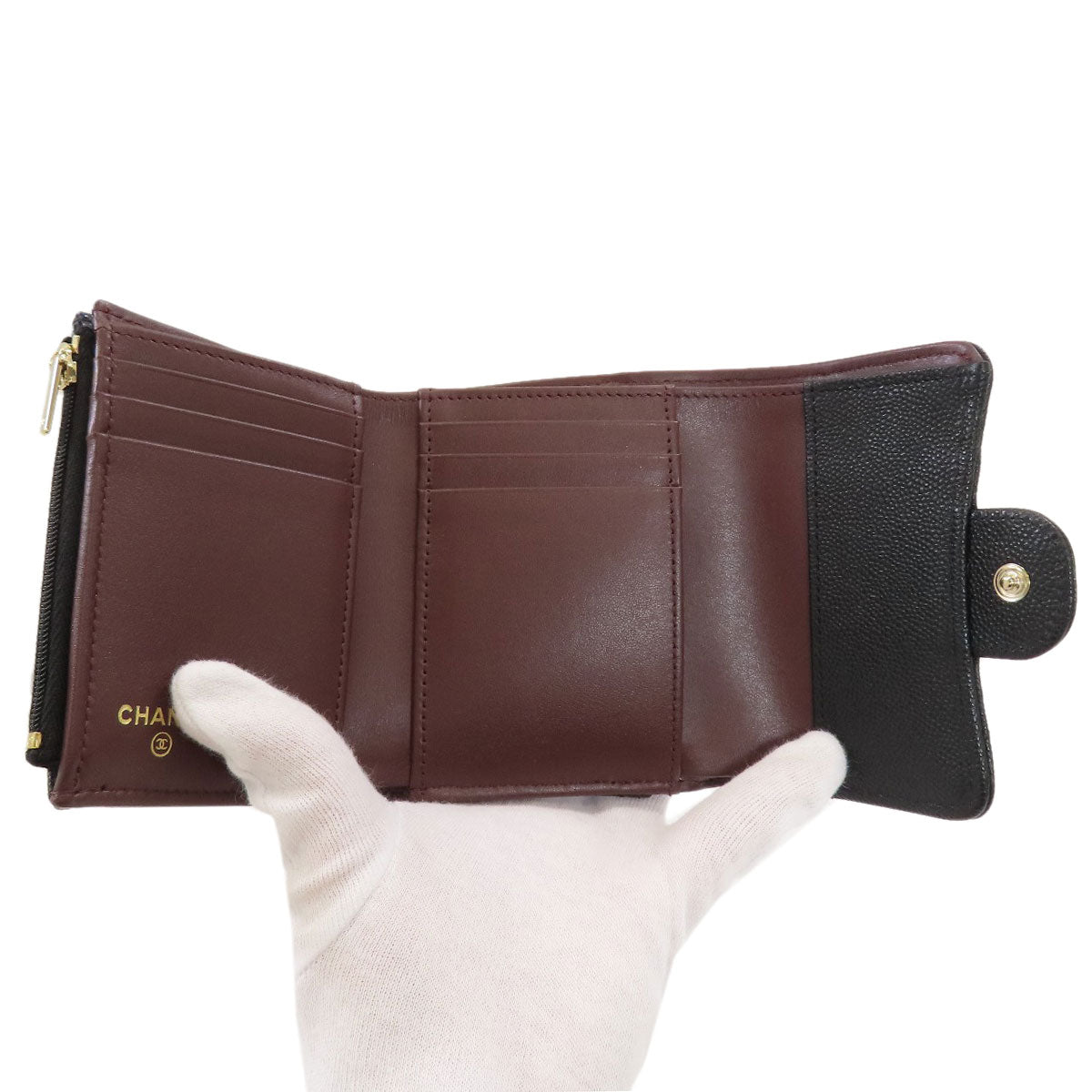 CHANEL Matelasse SilverHardware Bifold Wallet with Coin Pocket Grained Calfskin Skin Ladies [Used]