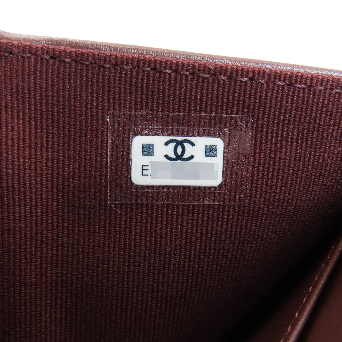 CHANEL Matelasse SilverHardware Bifold Wallet with Coin Pocket Grained Calfskin Skin Ladies [Used]