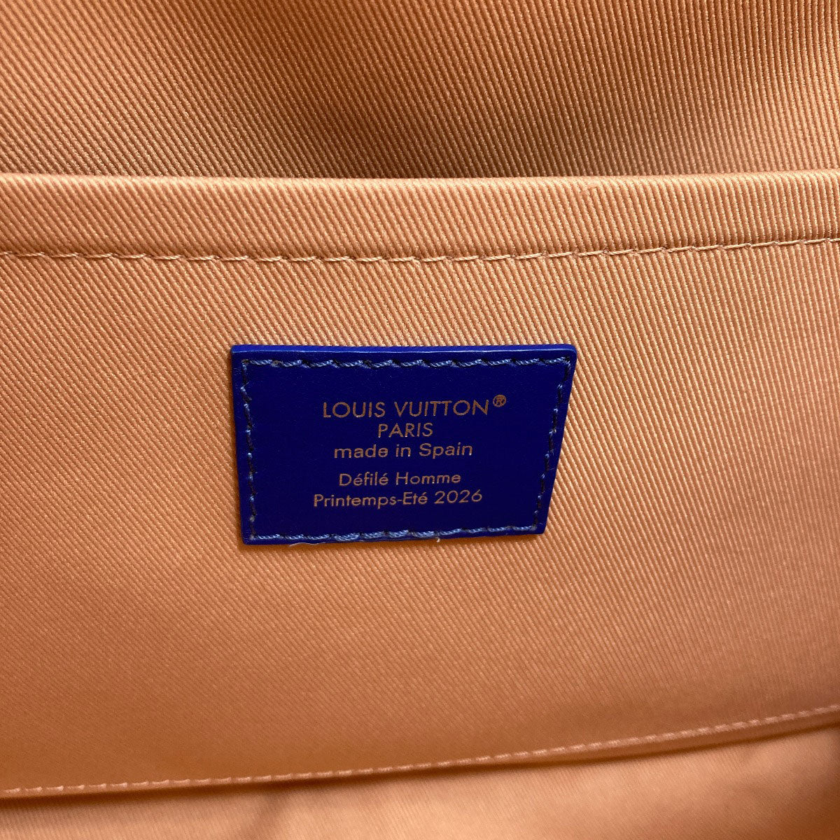 LOUIS VUITTON M28112 Takeout Messenger Shoulder Bag Leather Ladies [Used]