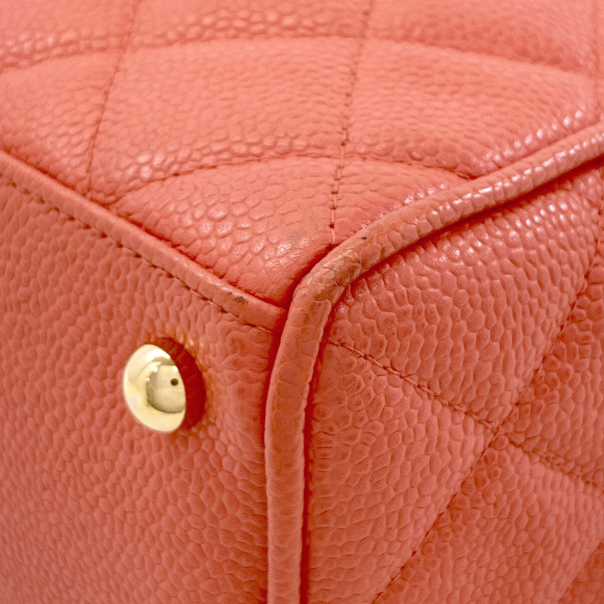 CHANEL Matelasse GoldHardware Handbag Grained Calfskin Skin Ladies [Used]