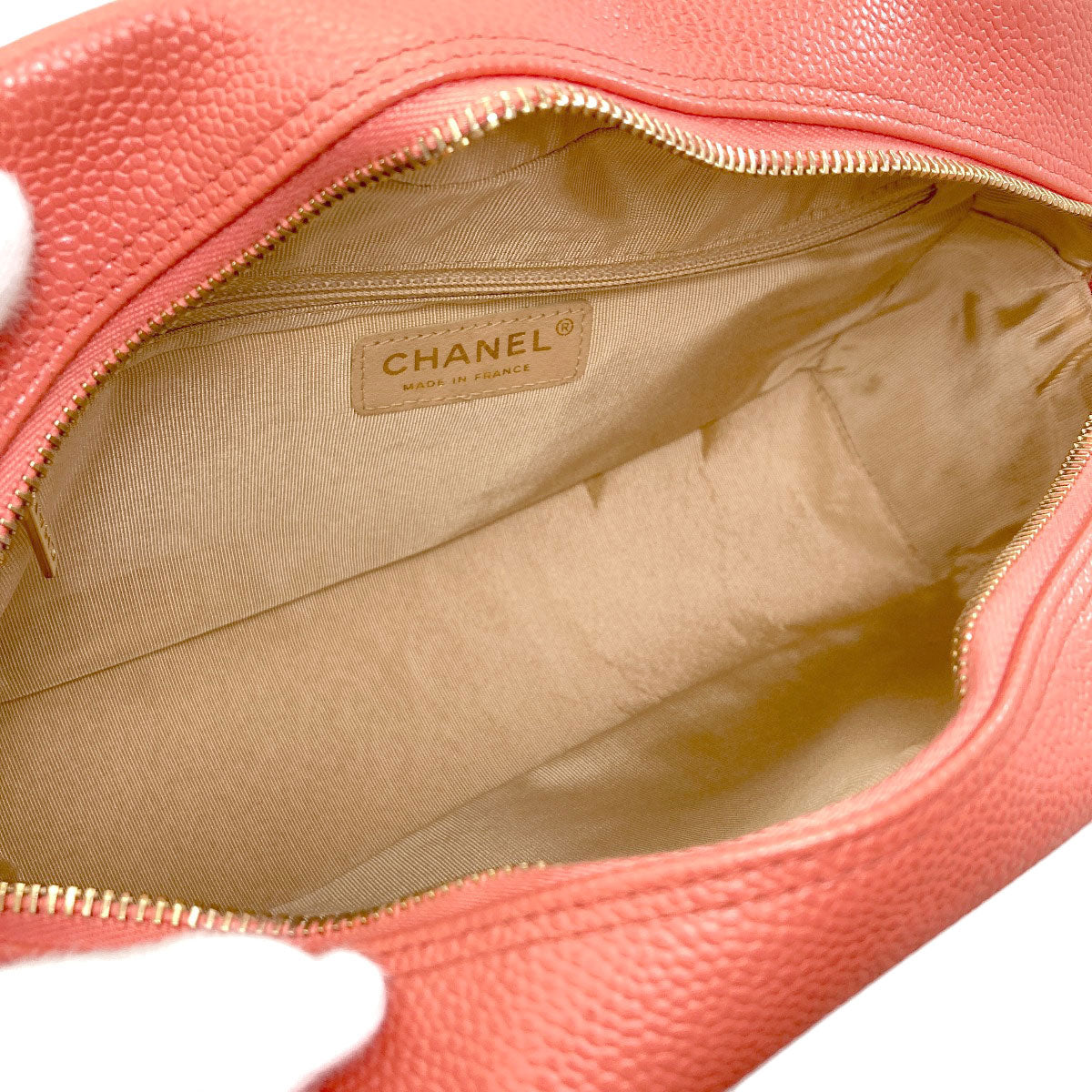 CHANEL Matelasse GoldHardware Handbag Grained Calfskin Skin Ladies [Used]