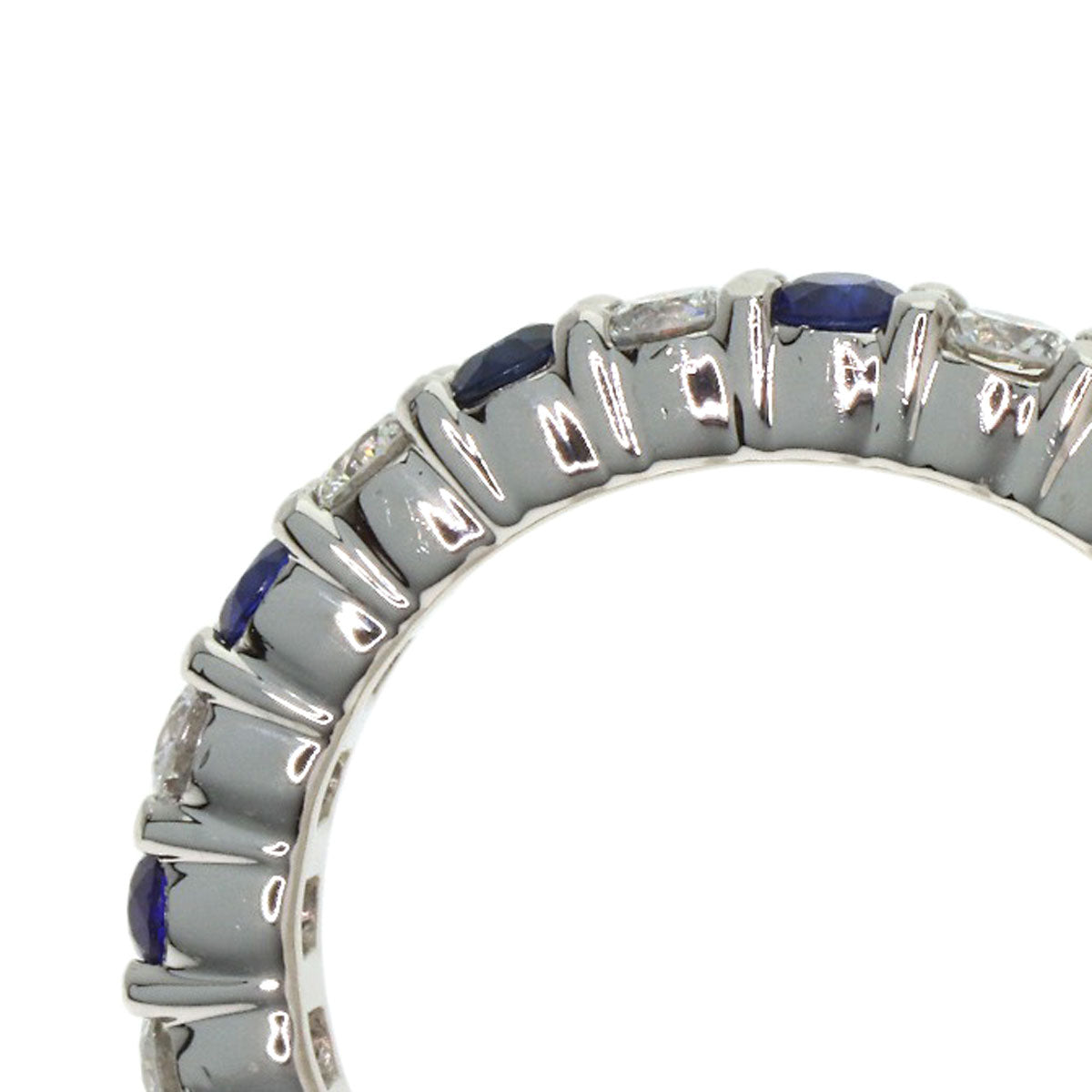 HARRY WINSTON Round-cut sapphire with prong setting of diamonds. Ring Platinum PT950 Ladies [Used]