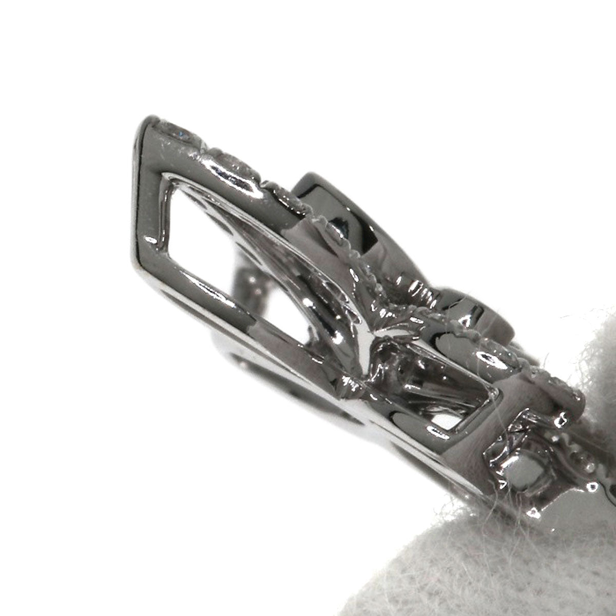 GRAFF Butterfly Silhouette Open Diamond Bangle Bracelet K18 White Gold Ladies [Used]