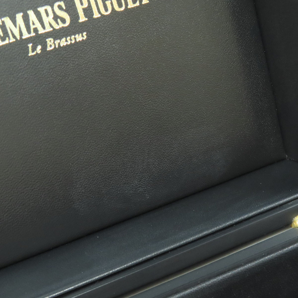 AUDEMARS PIGUET Watch case with outer box Watches mens